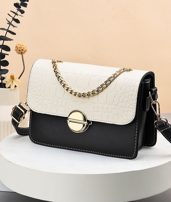 Contrast Color Genuine Leather Women’s Bag