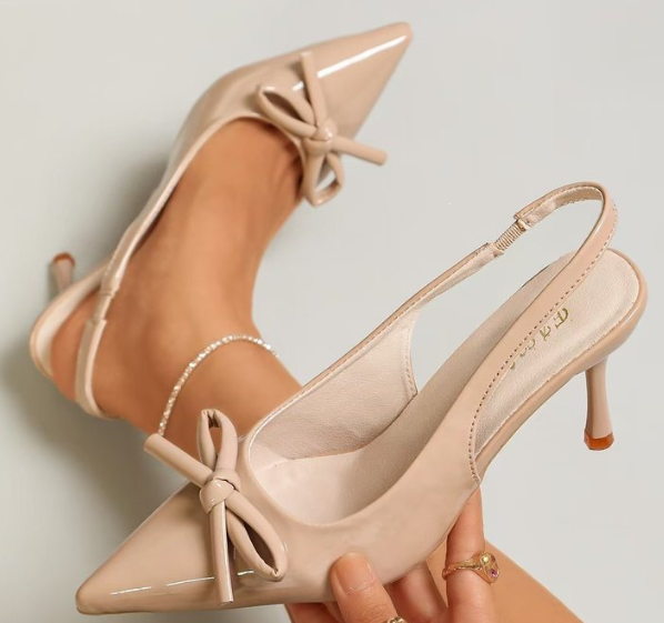 Everyday Casual Pointed Toe Low Stiletto Heels Gold