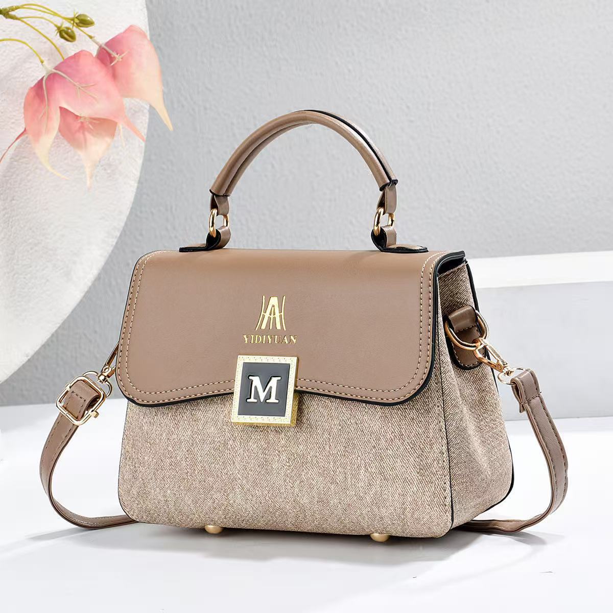 Urban Simplicity Medium Handbag Khaki
