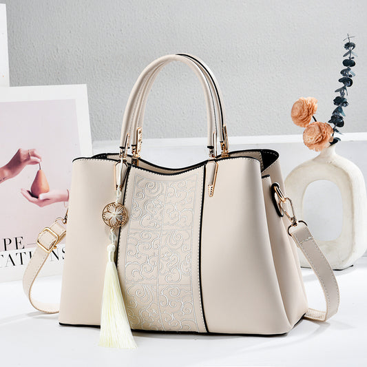 European-American Medium Shoulder Handbag Off-White