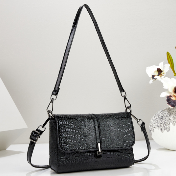 Daiziya Small Square Crossbody Bag Black