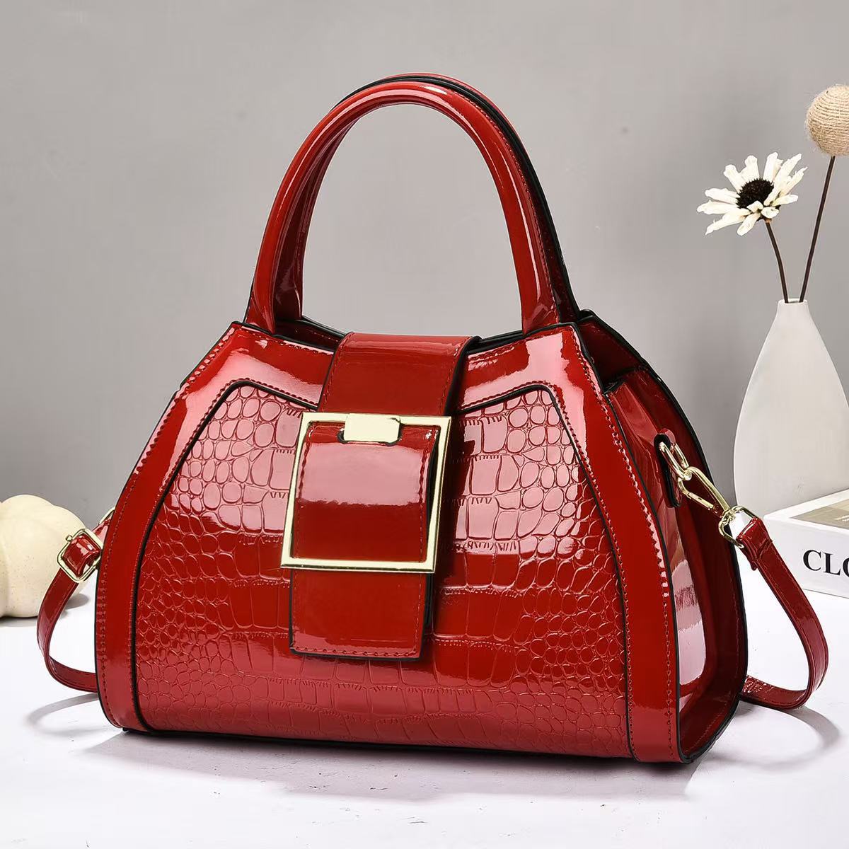 Elegant Medium Glossy Stone Pattern Handbag Red
