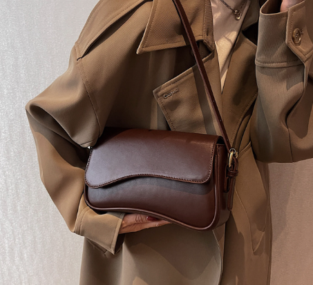 Trendy Urban Simple Medium Crossbody Bag