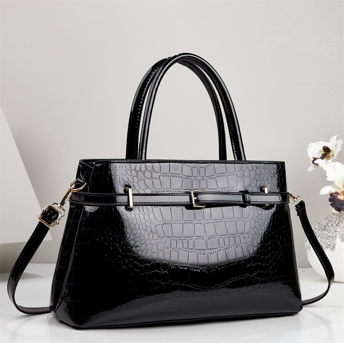 Large Glossy Crocodile Pattern Crossbody Handbag Black