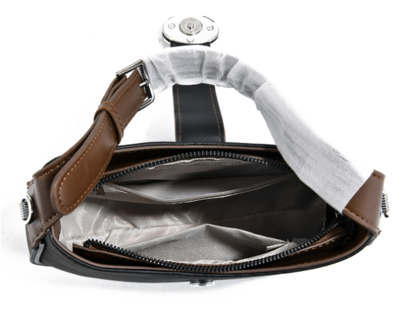Chic Medium Dumpling Underarm Bag Black