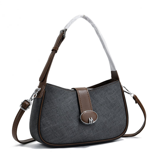 Chic Medium Dumpling Underarm Bag Black