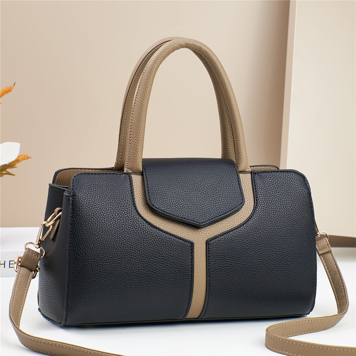 2026 New Retro Casual Large Handbag