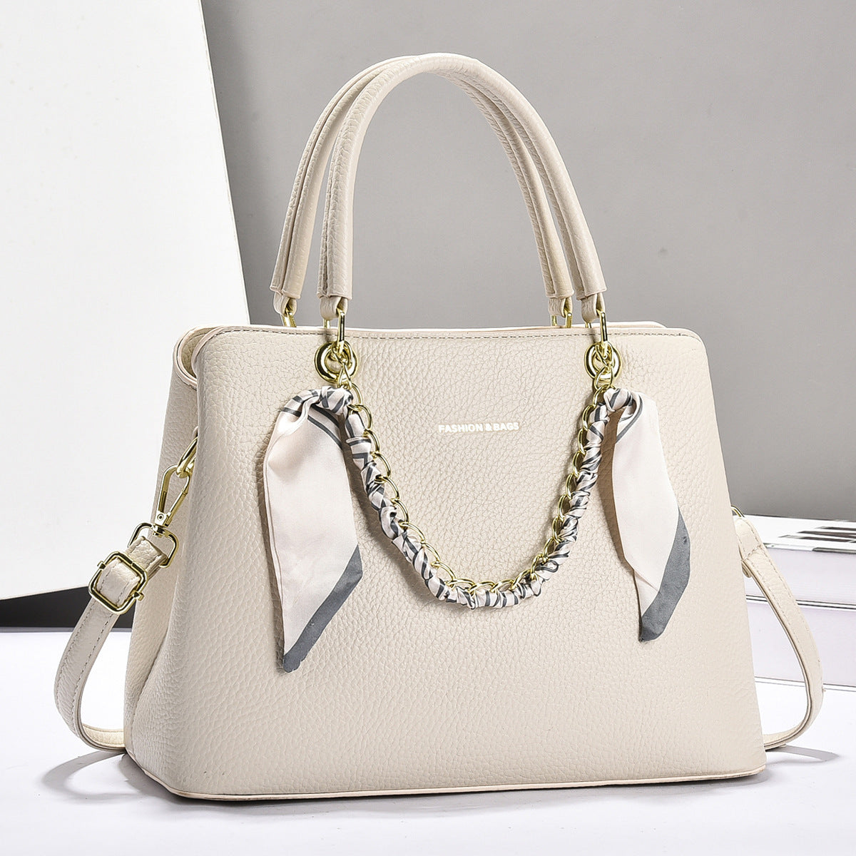 Daiziya Large Pink Shoulder Handbag Off-White