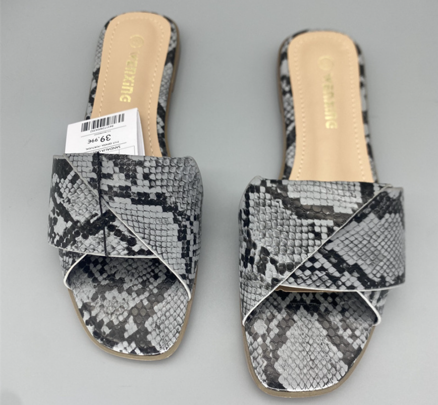 Large Size Women's Snake Pattern Flat Flip Flops – Summer Beach Casual Sandals